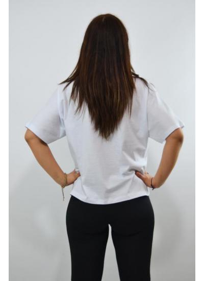 Kelebek Nakış İşlemeli Yarasa Kol Kadın T-Shirt Beyaz
