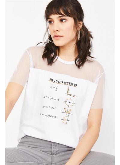 Kadın Beyaz Baskılı Taş İşlemeli Kısa Kollu Basic T-Shirt