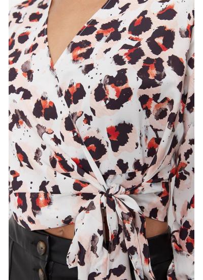 Kadın Beyaz Leopar Desenli Kısa Bluz