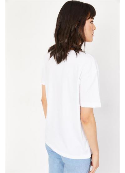 Kadın Beyaz V Yaka Kaktüs Baskılı Pul İşlemeli T-Shirt