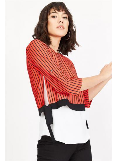 Kadın Kırmızı Çizgili ve Kontrast Parça Detaylı Bluz