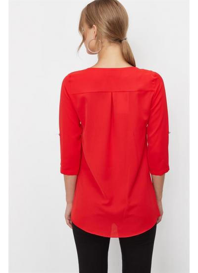 Kadın Kırmızı V Yakalı Kolyeli Bluz