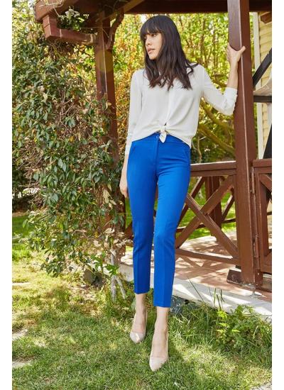 Kadın Mavi Beli Tokalı Pantolon
