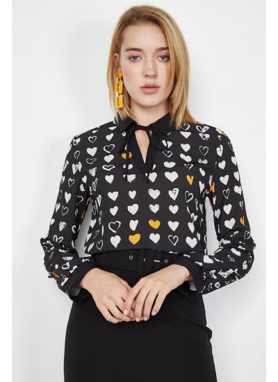 Kadın Siyah Kalp Desenli Bluz