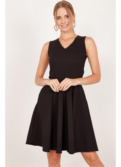 Kadın Siyah Pileli Kloş Elbise